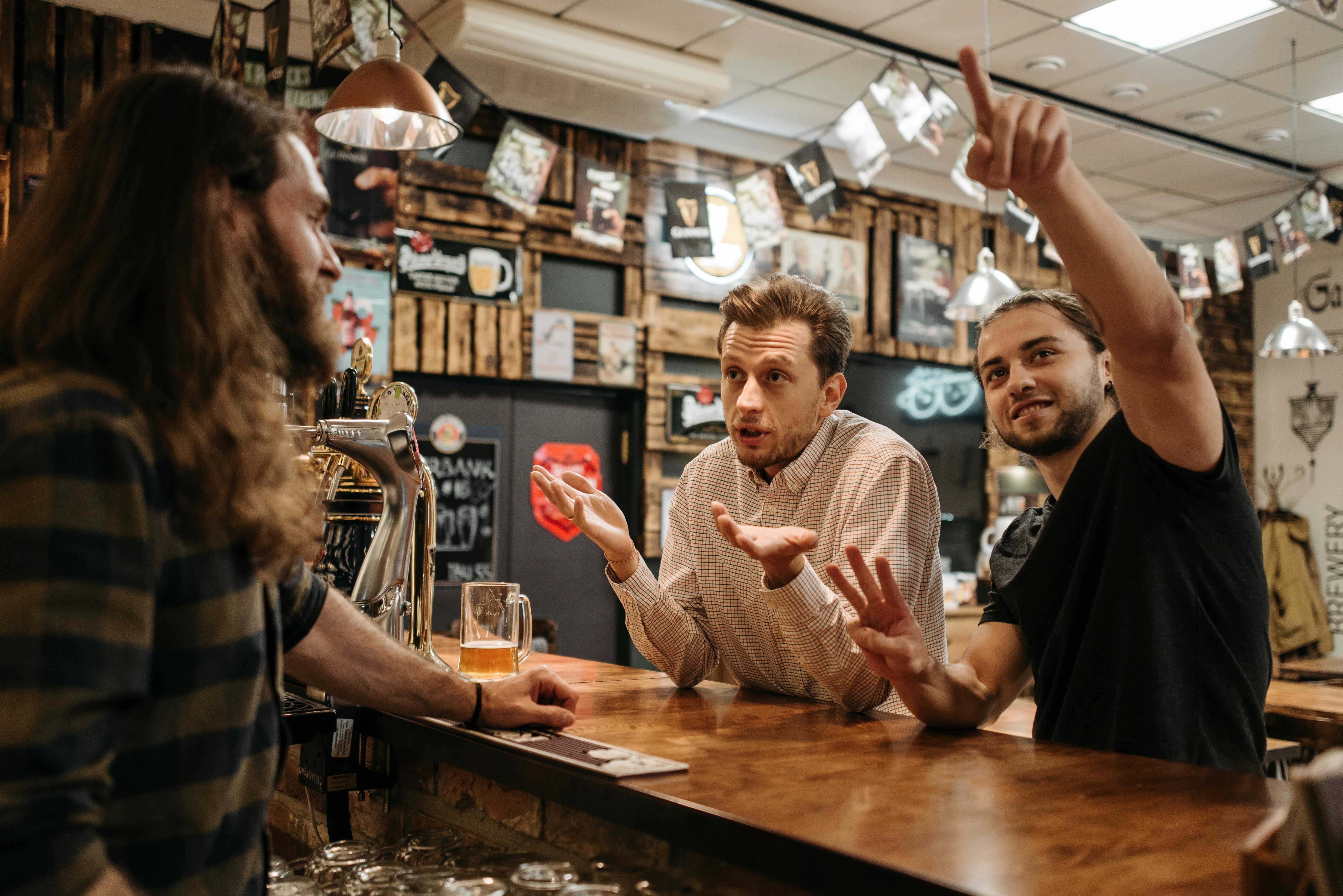 The people of Los Kypselos