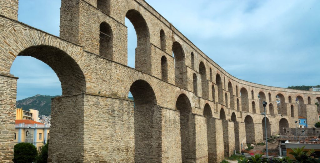 Kamares (Medium)