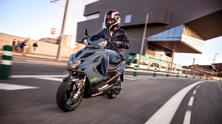 yamaha-aerox-1